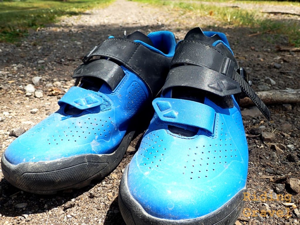 Giant Bicycles Line Shoes: Checkpoint - Riding Gravel